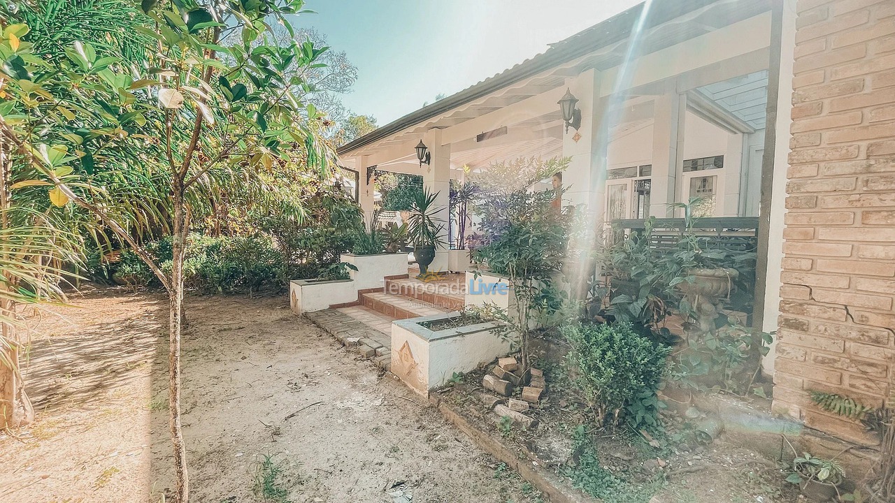 Casa para aluguel de temporada em Bertioga (Praia de Guaratuba)