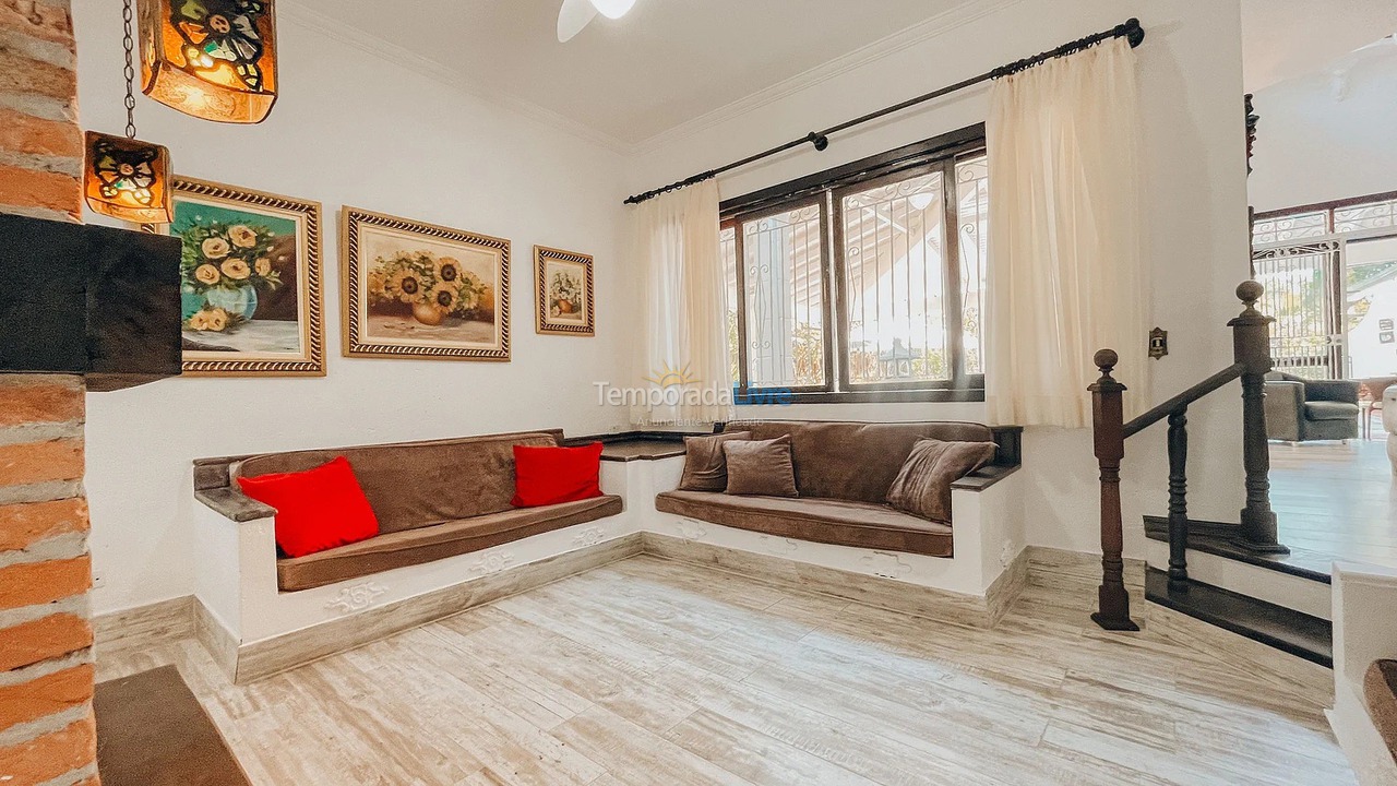 Casa para aluguel de temporada em Bertioga (Praia de Guaratuba)