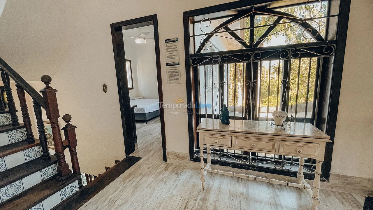 Casa para aluguel de temporada em Bertioga (Praia de Guaratuba)