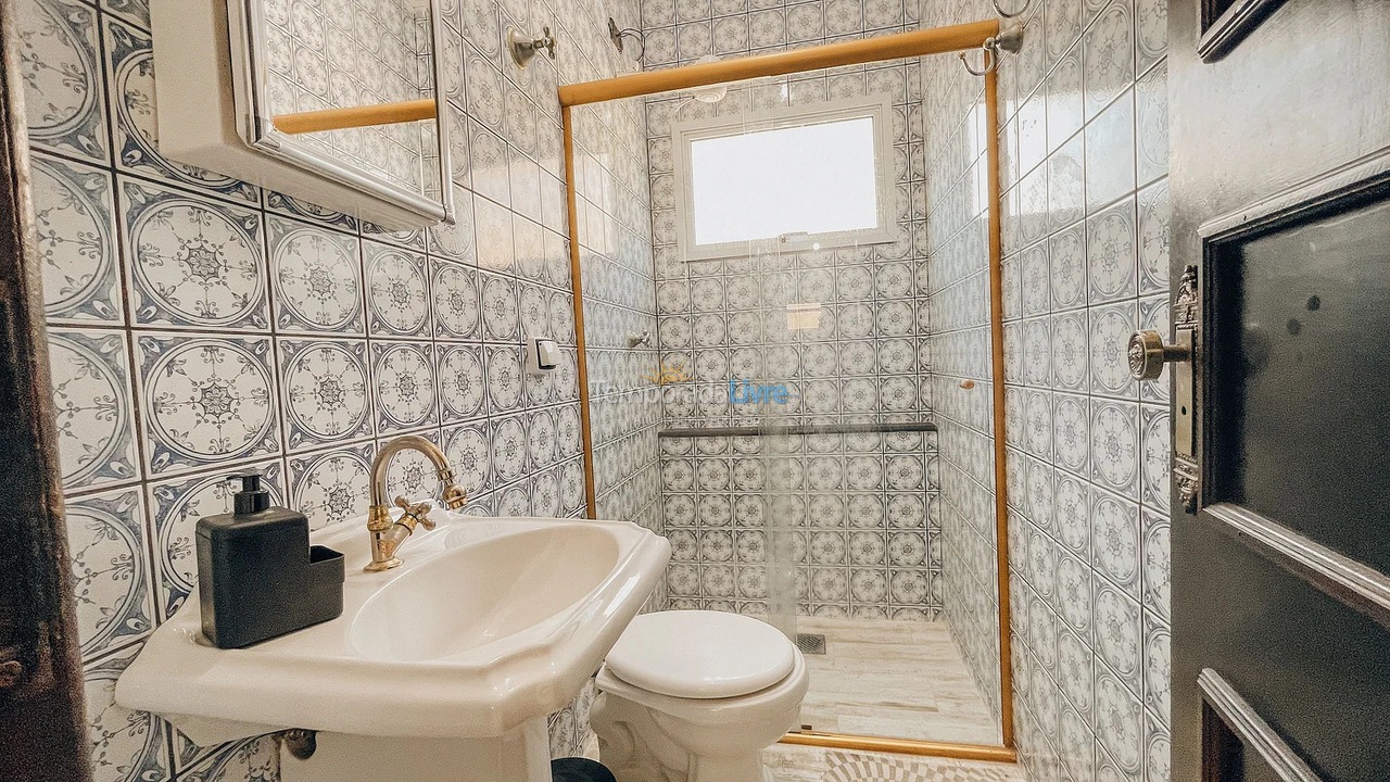 Casa para aluguel de temporada em Bertioga (Praia de Guaratuba)