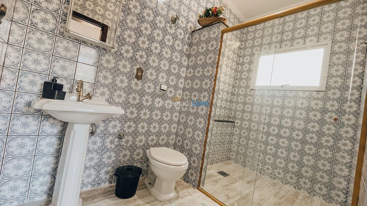 Casa para aluguel de temporada em Bertioga (Praia de Guaratuba)