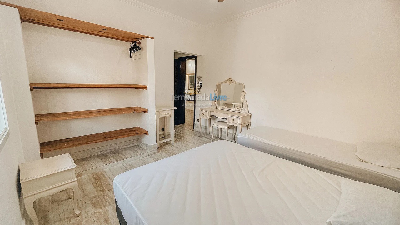 Casa para aluguel de temporada em Bertioga (Praia de Guaratuba)