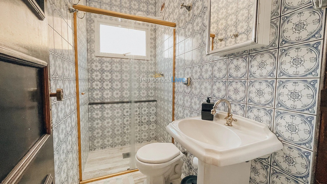 Casa para aluguel de temporada em Bertioga (Praia de Guaratuba)