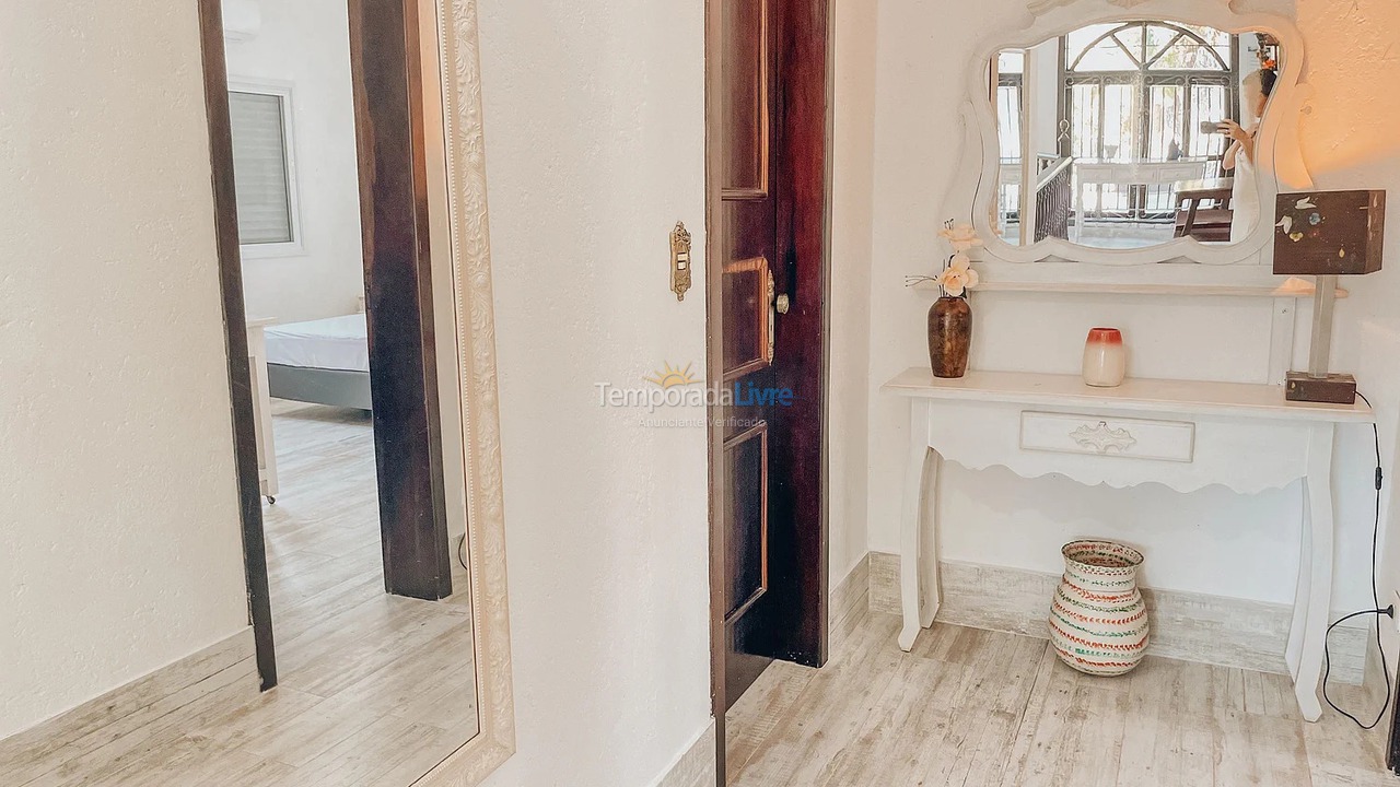 Casa para aluguel de temporada em Bertioga (Praia de Guaratuba)