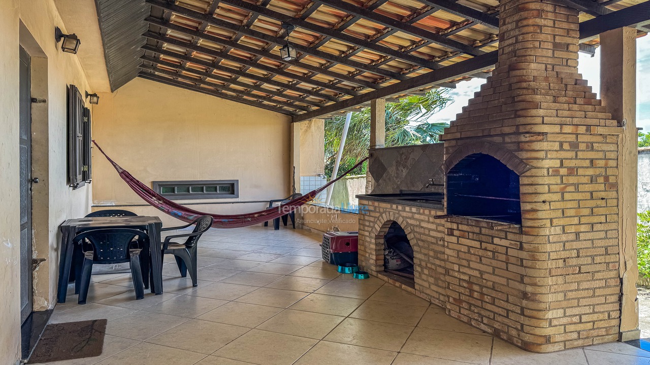 Casa para aluguel de temporada em Armação dos Búzios (Bairro Rasa)