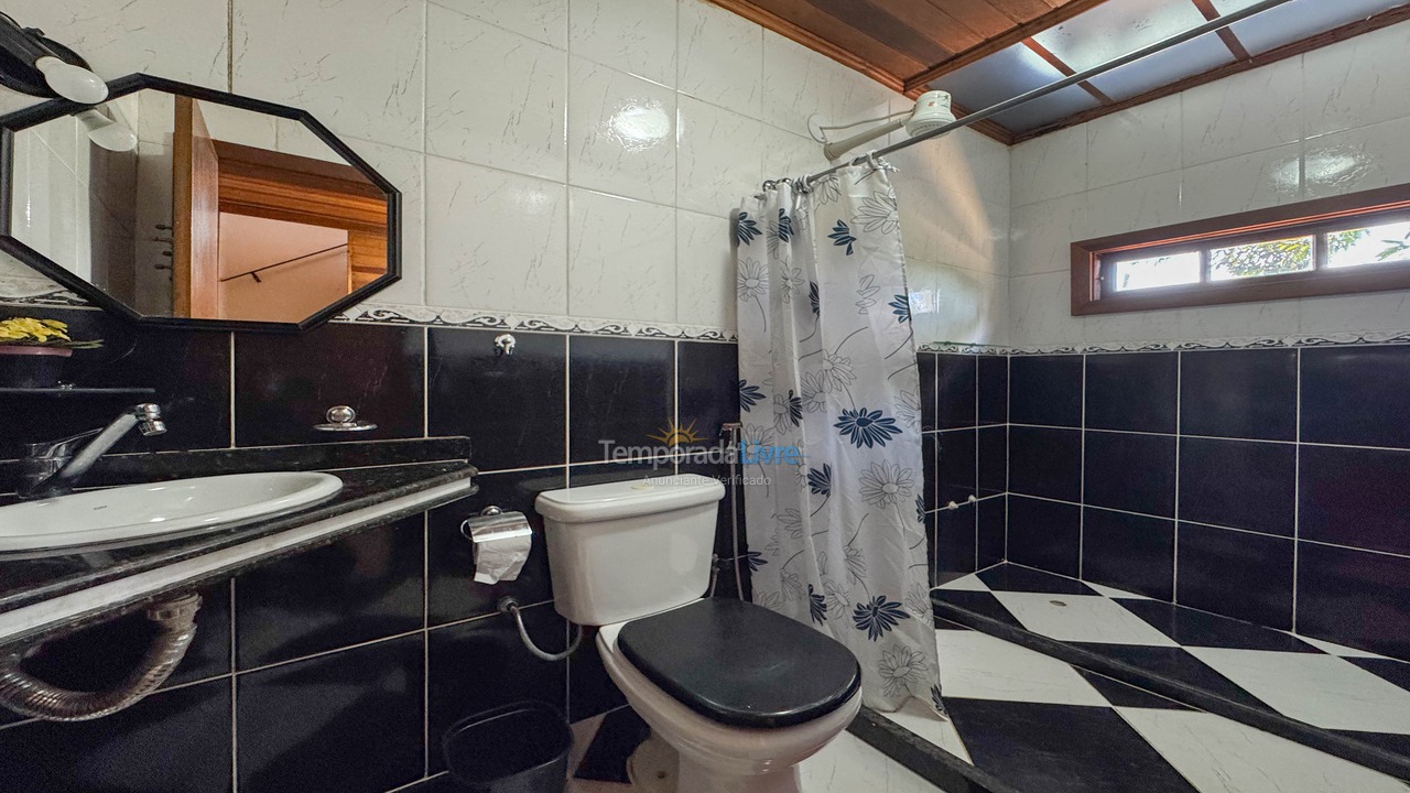 Casa para aluguel de temporada em Armação dos Búzios (Bairro Rasa)