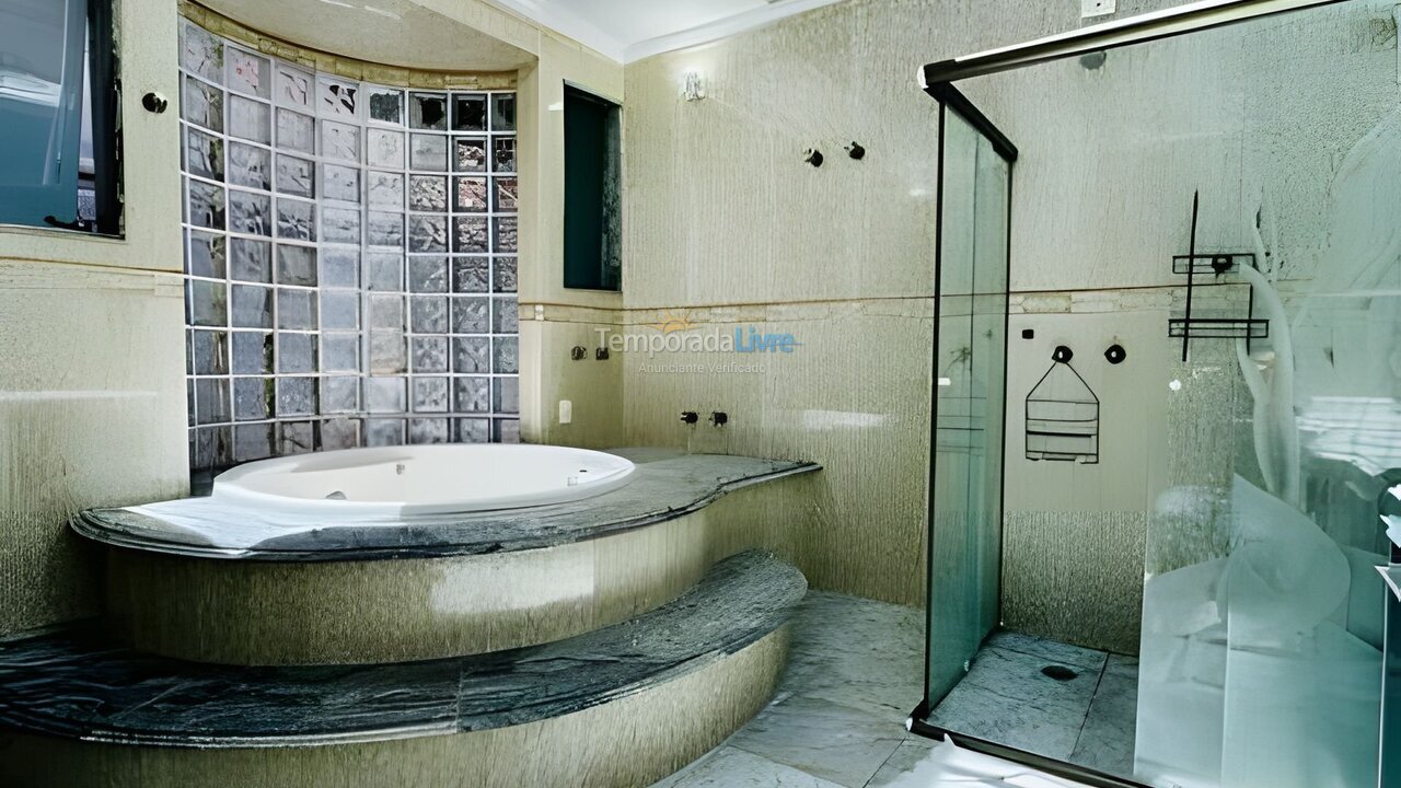 Casa para aluguel de temporada em Guarujá (Jd Acapulco)