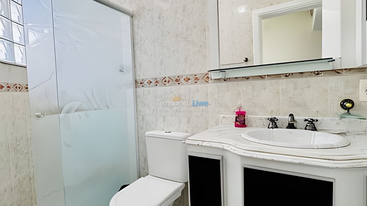 Casa para aluguel de temporada em Guarujá (Jd Acapulco)