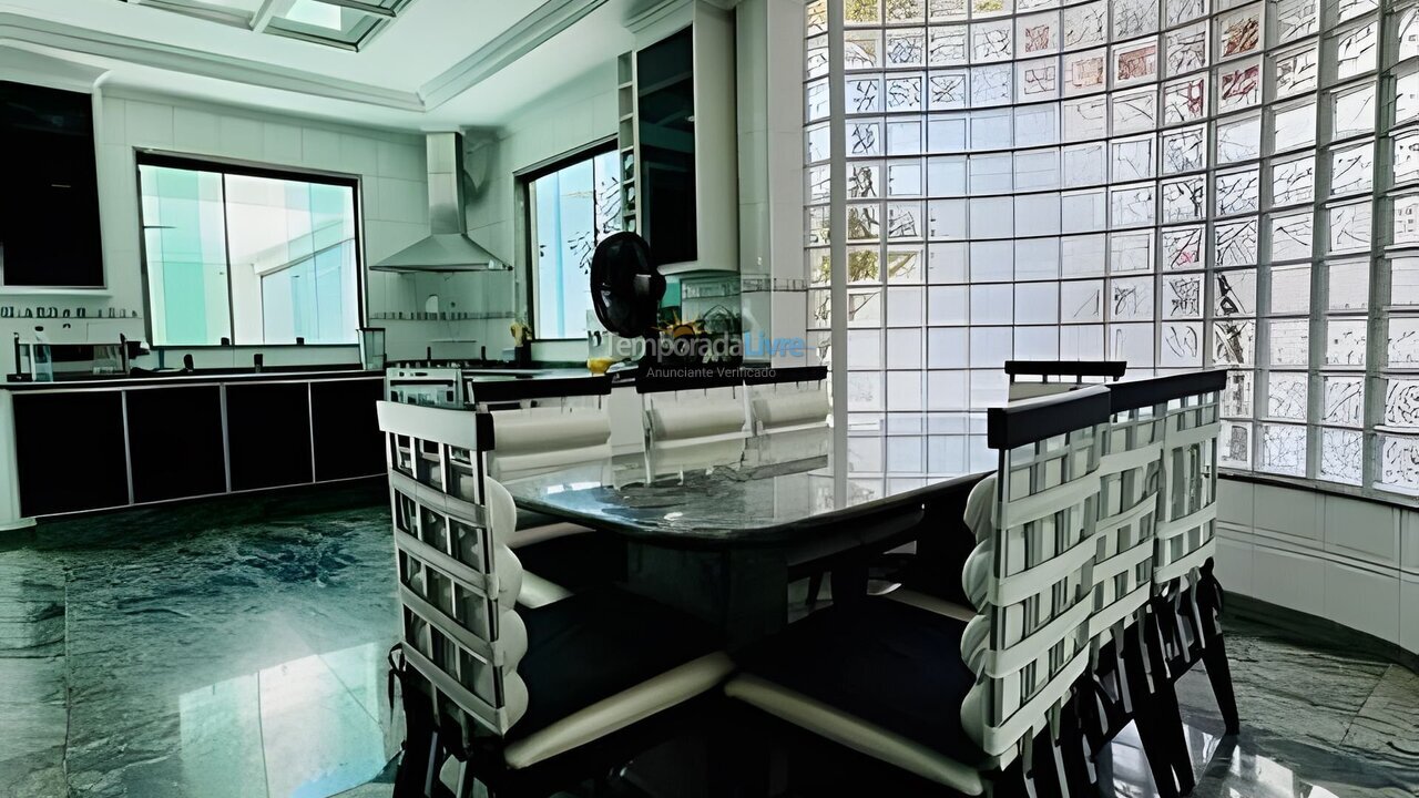 Casa para aluguel de temporada em Guarujá (Jd Acapulco)