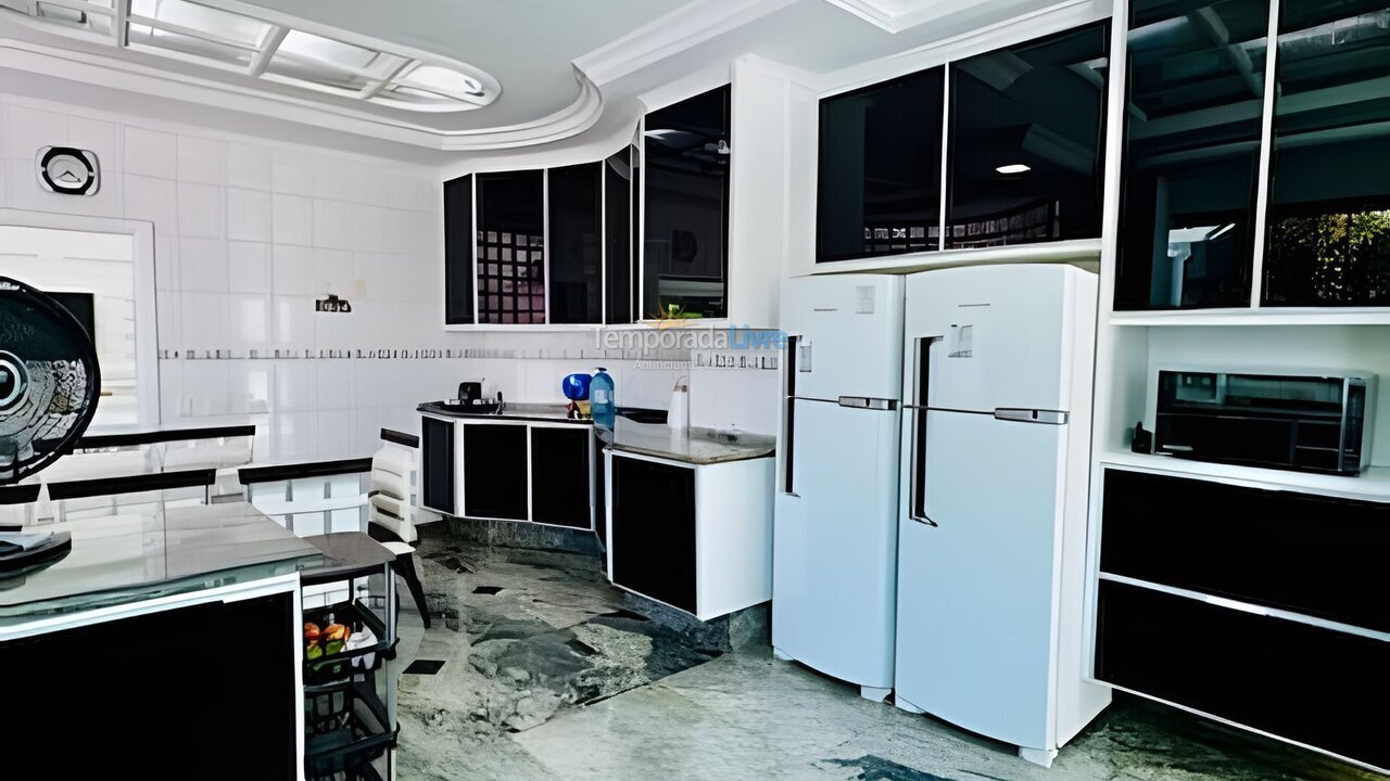 Casa para aluguel de temporada em Guarujá (Jd Acapulco)