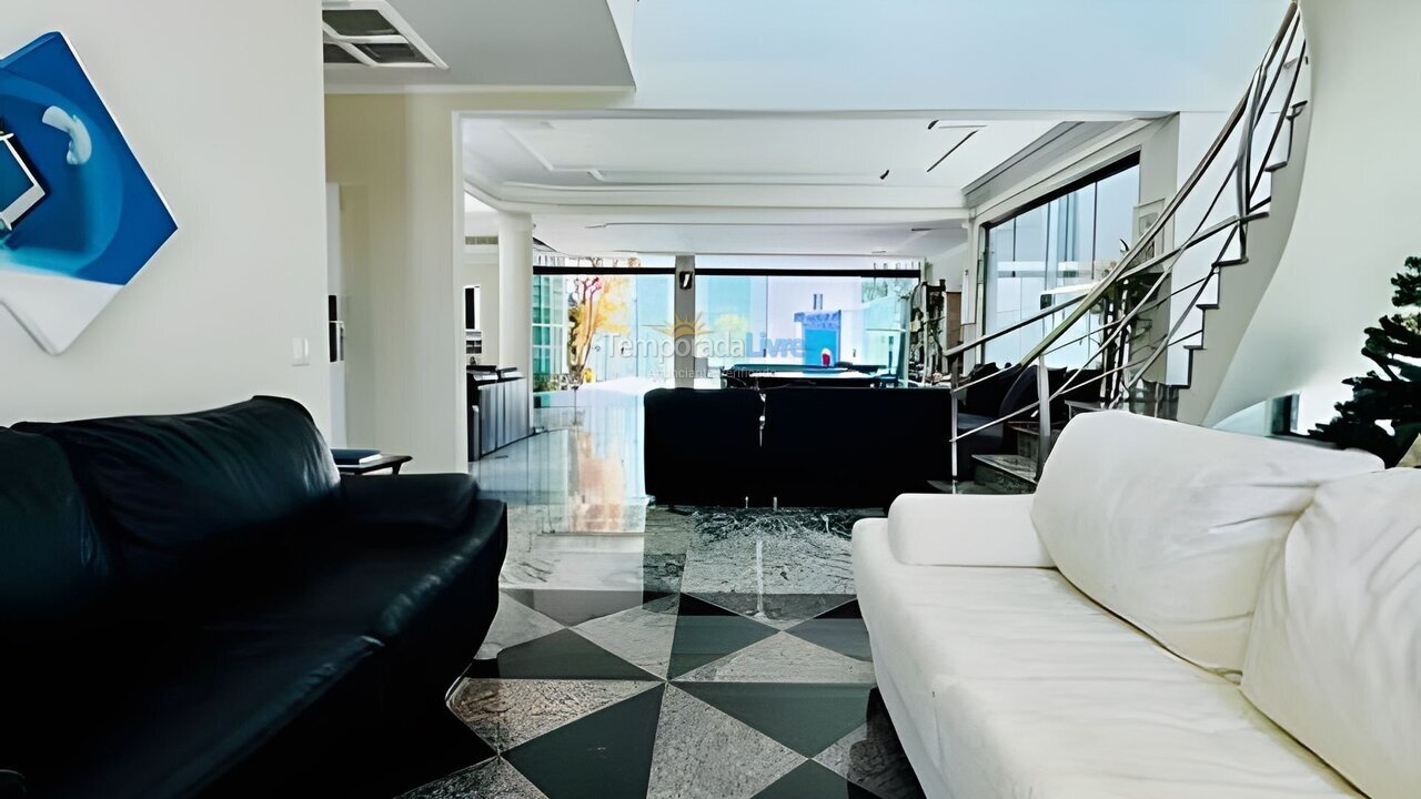 Casa para aluguel de temporada em Guarujá (Jd Acapulco)