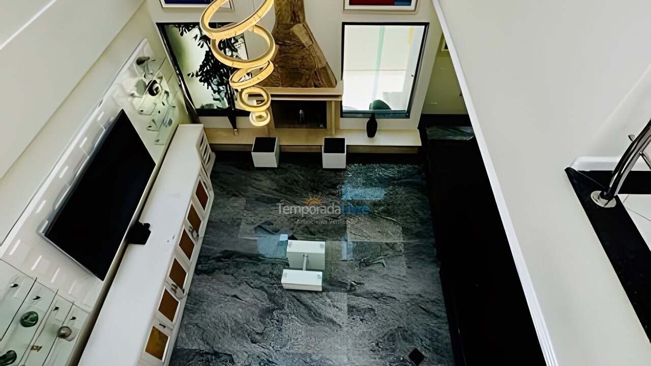 Casa para aluguel de temporada em Guarujá (Jd Acapulco)