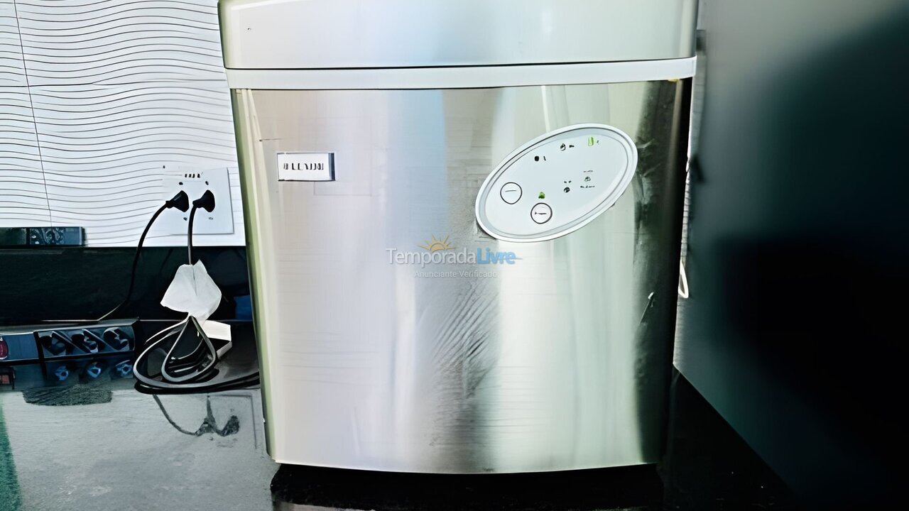 Casa para aluguel de temporada em Guarujá (Jd Acapulco)