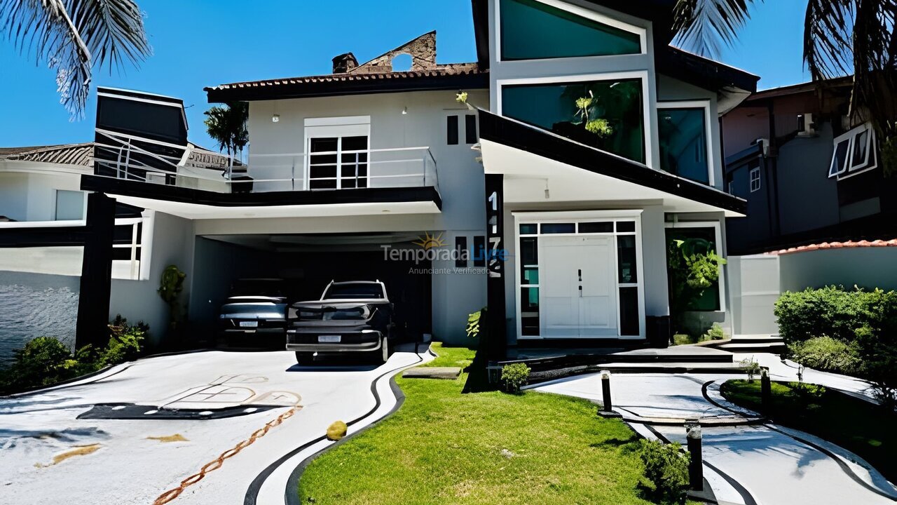 Casa para aluguel de temporada em Guarujá (Jd Acapulco)