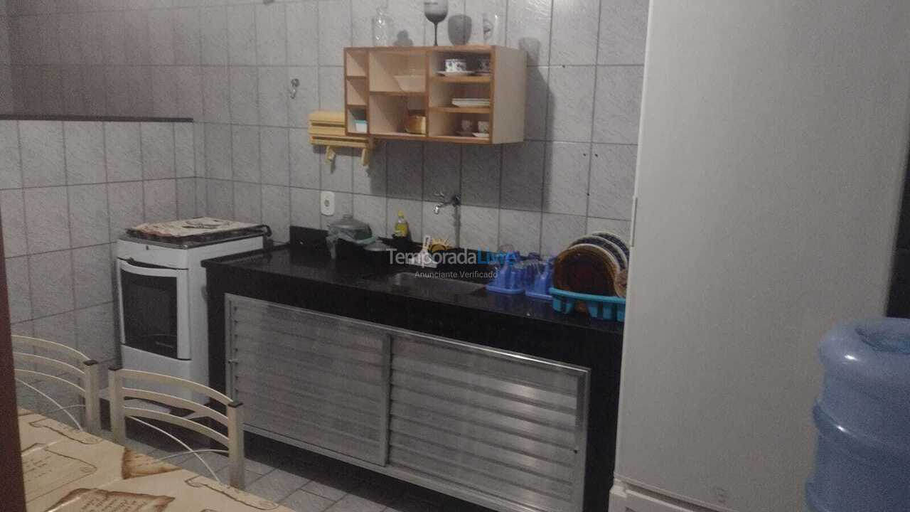 Casa para alquiler de vacaciones em Cabo Frio (Travessa Jorge Lóssion85 Algodoal)