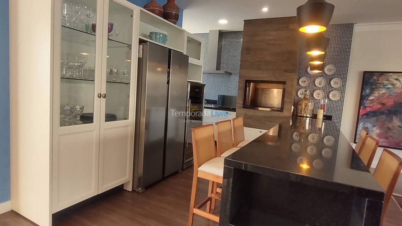 Apartamento para aluguel de temporada em Florianópolis (Cachoeira do Bom Jesus)