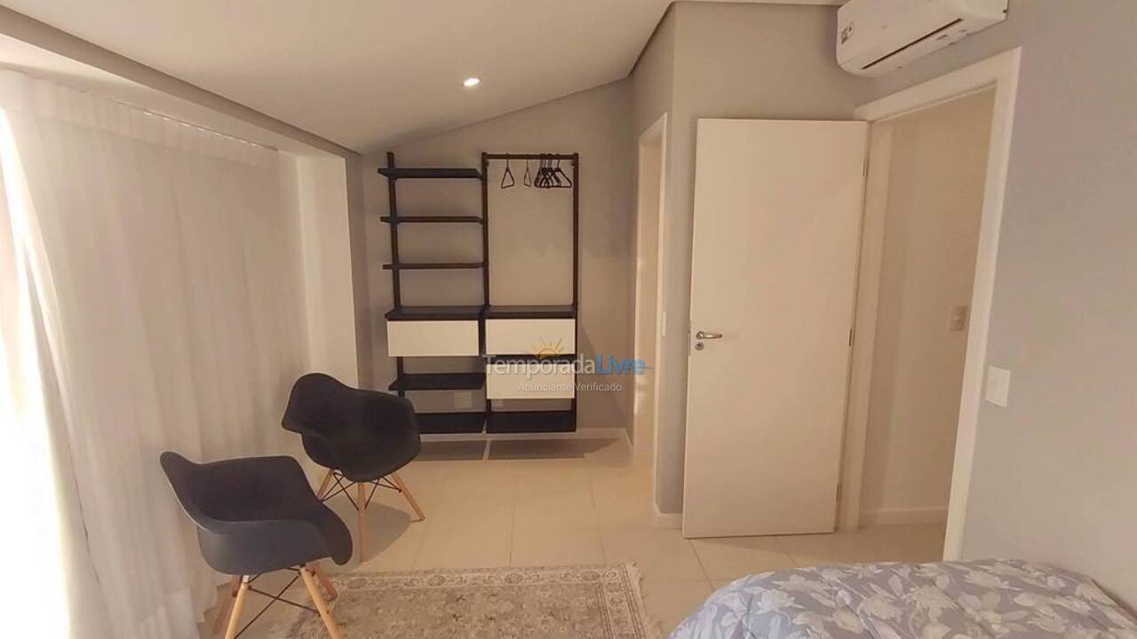 Apartamento para aluguel de temporada em Florianópolis (Cachoeira do Bom Jesus)