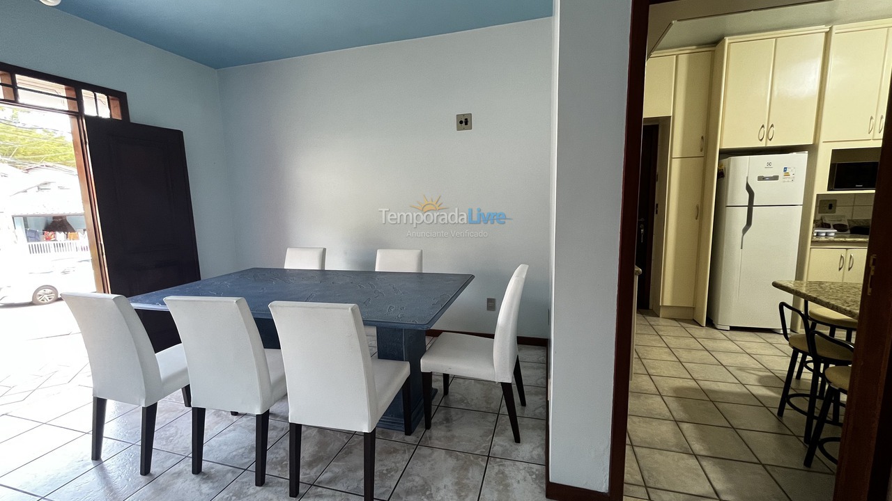Casa para alquiler de vacaciones em Florianópolis (Praia da Lagoinha)