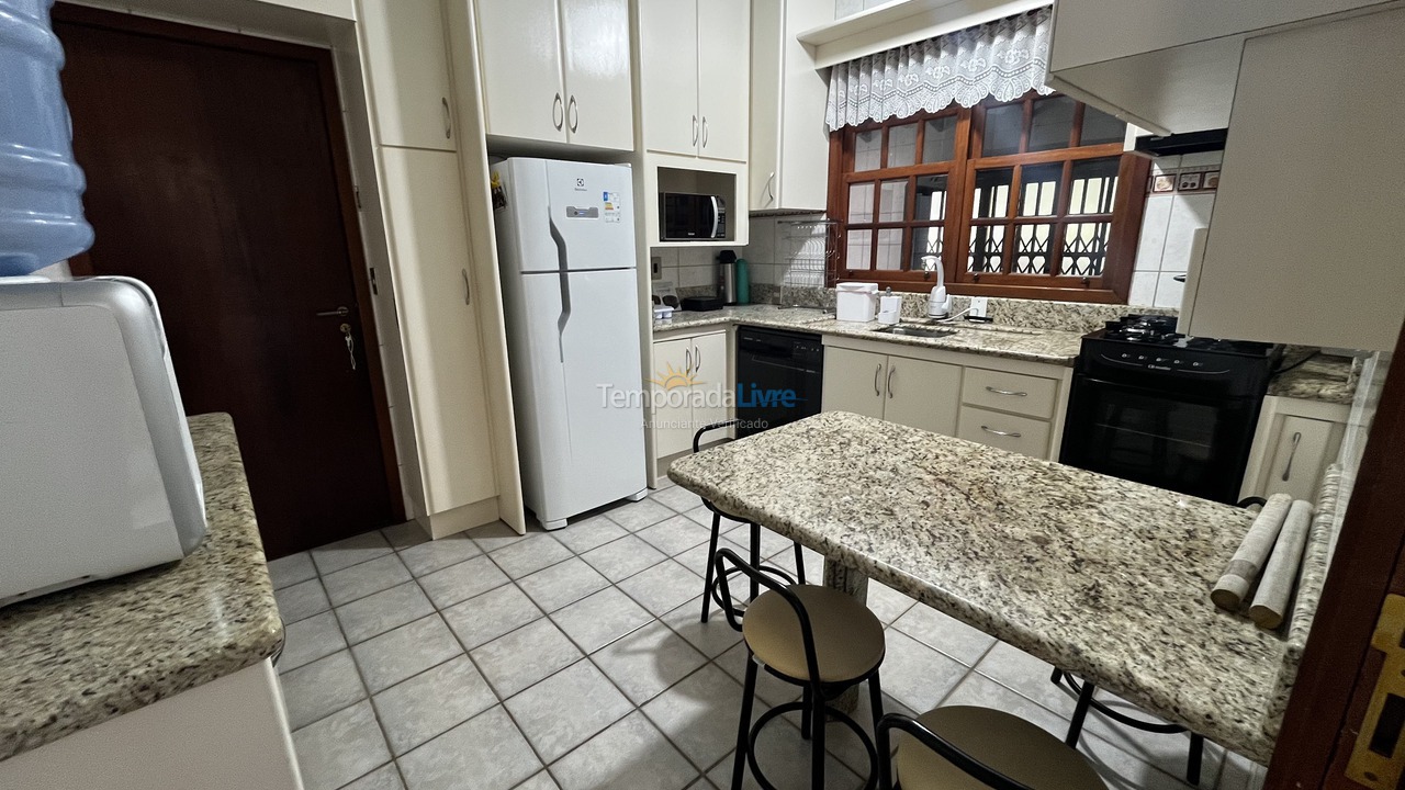 Casa para alquiler de vacaciones em Florianópolis (Praia da Lagoinha)