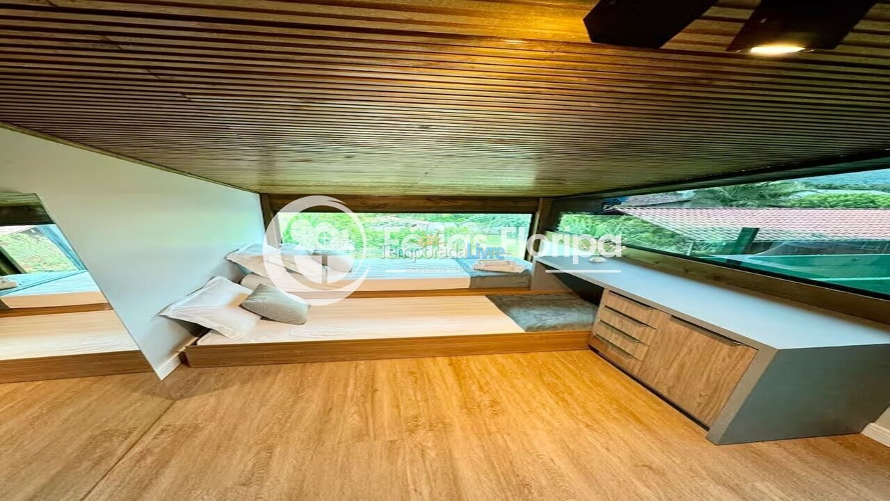 House for vacation rental in Florianópolis (Rio Tavares)