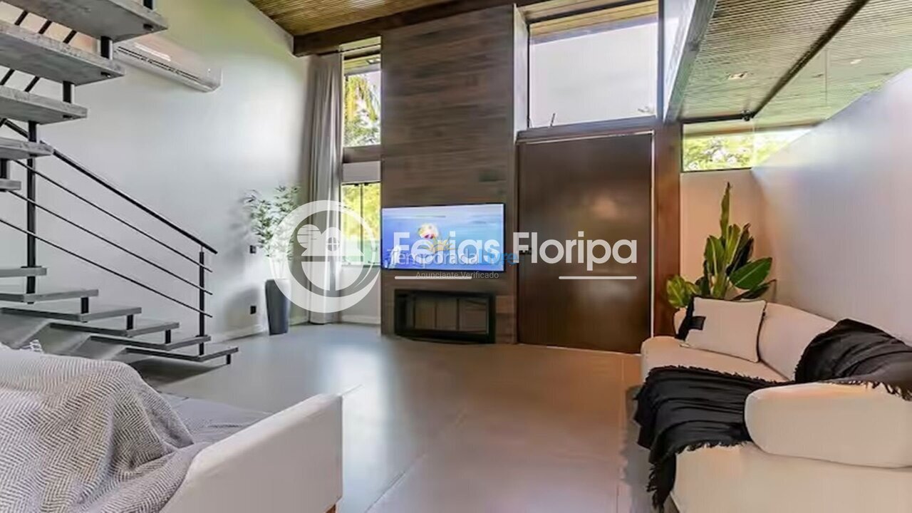 House for vacation rental in Florianópolis (Rio Tavares)