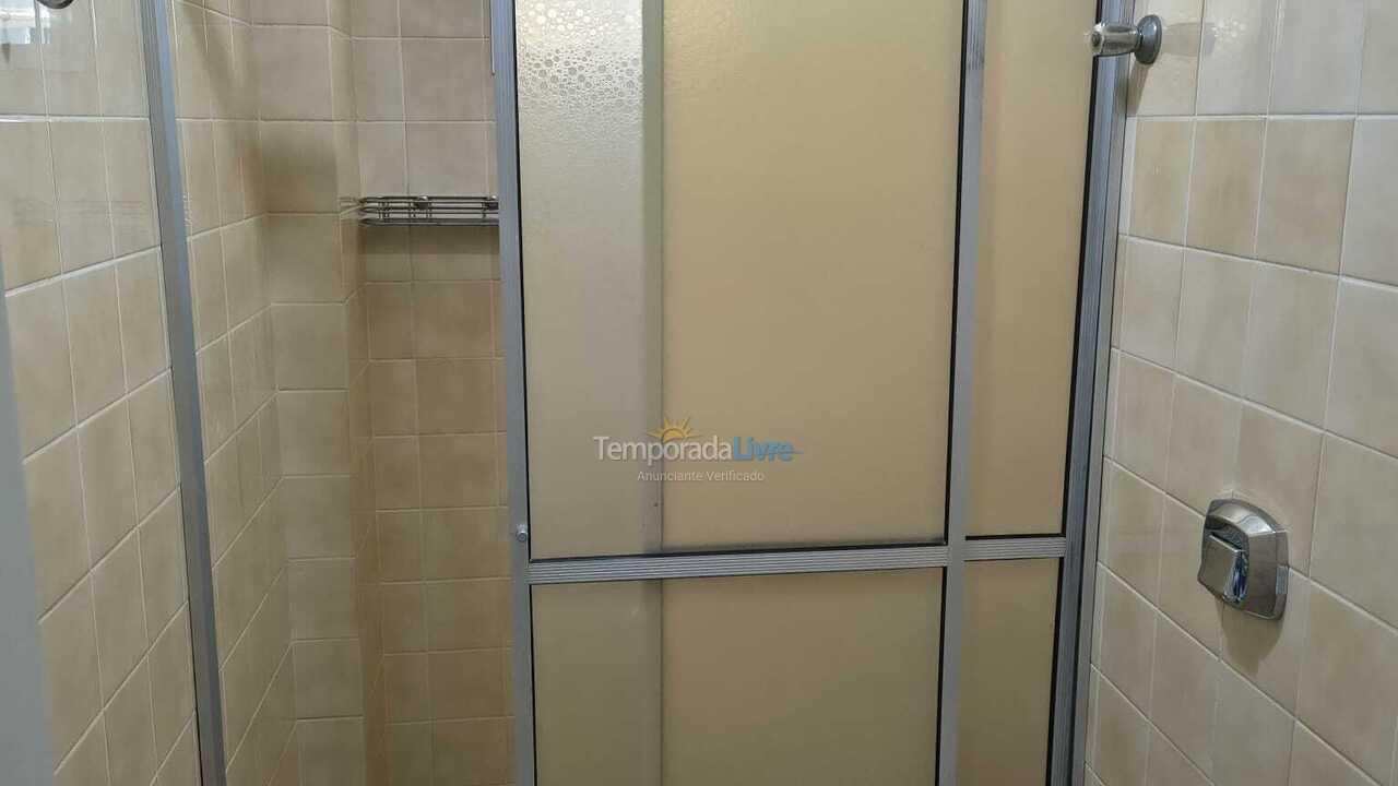 Apartamento para aluguel de temporada em Itapema (Meia Praia)