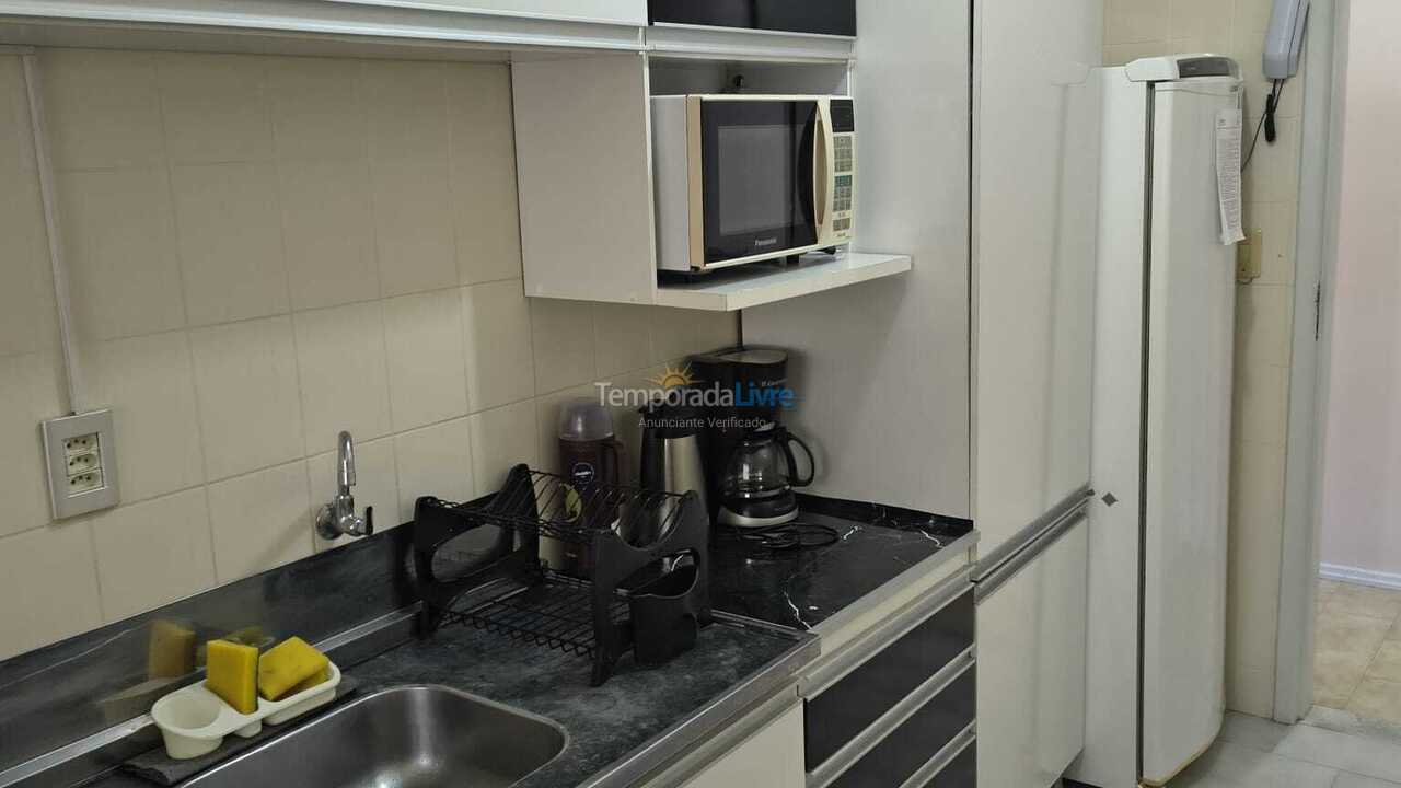 Apartamento para aluguel de temporada em Itapema (Meia Praia)