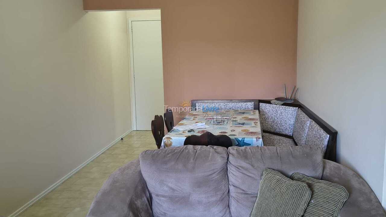 Apartamento para aluguel de temporada em Itapema (Meia Praia)