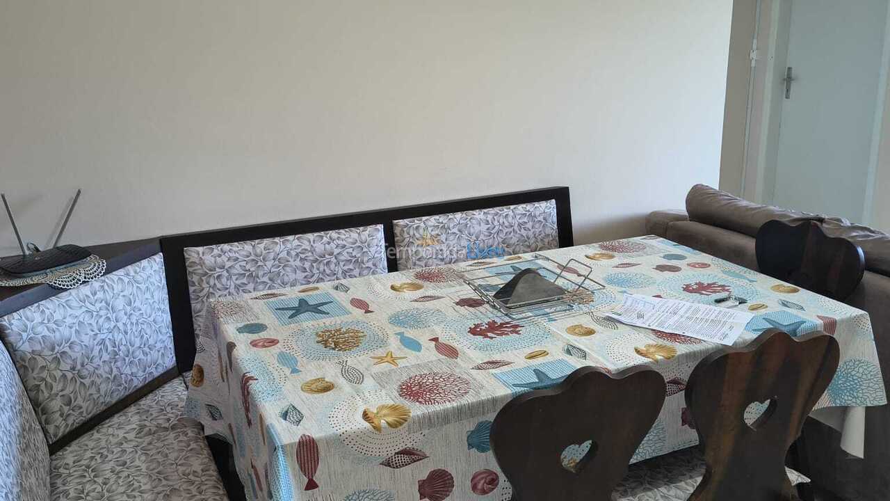 Apartamento para aluguel de temporada em Itapema (Meia Praia)