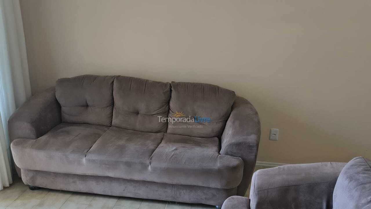 Apartamento para aluguel de temporada em Itapema (Meia Praia)