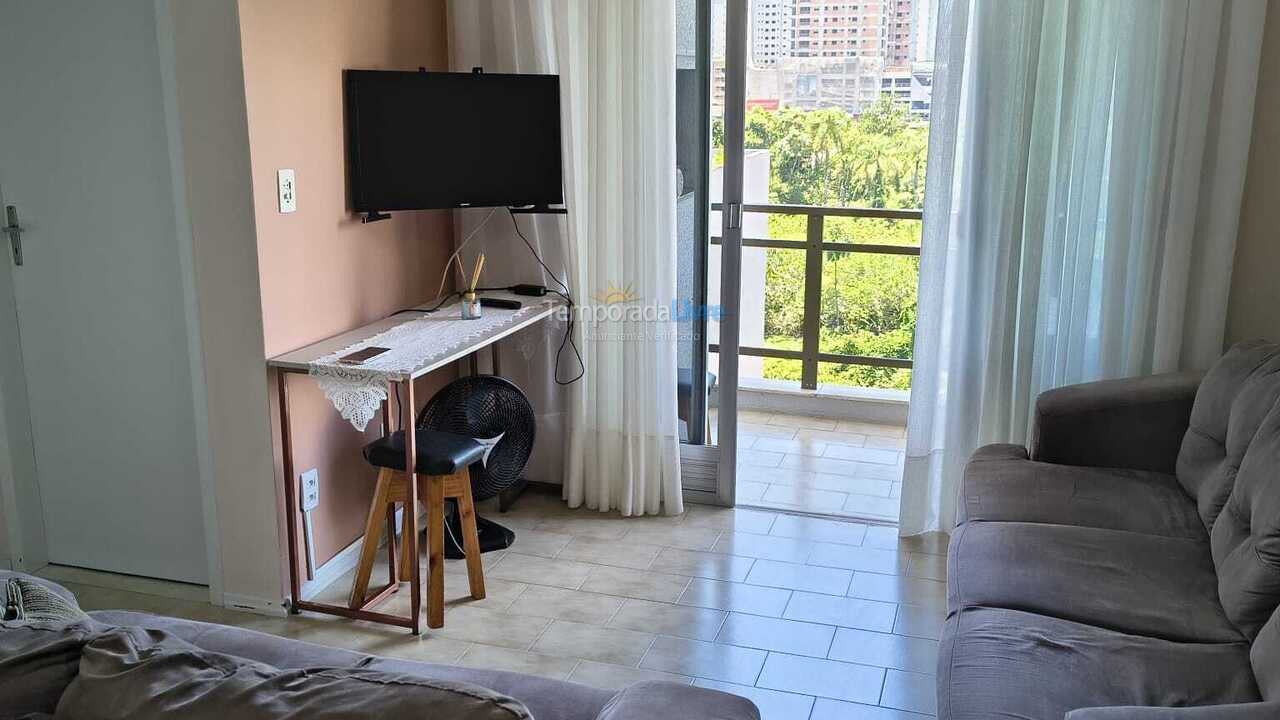 Apartamento para aluguel de temporada em Itapema (Meia Praia)