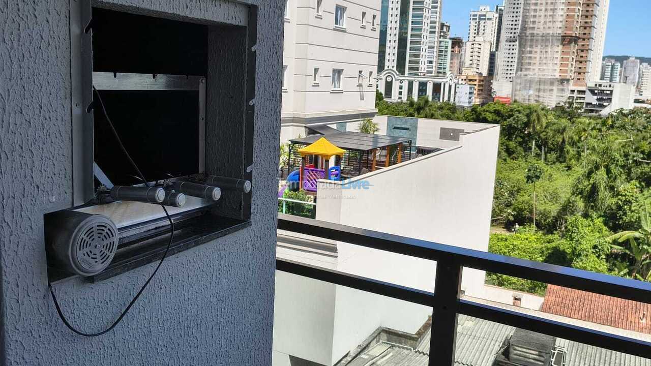 Apartamento para aluguel de temporada em Itapema (Meia Praia)