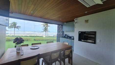 Apartamento pe na grama - 4 suítes - 10 pessoas