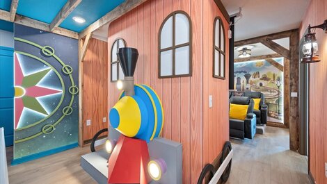 Mansión para 28 huéspedes con habitaciones temáticas.