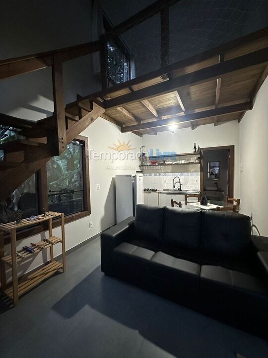 Casa para alquiler de vacaciones em Florianópolis (Praia do Moçambique Rio Vermelho)