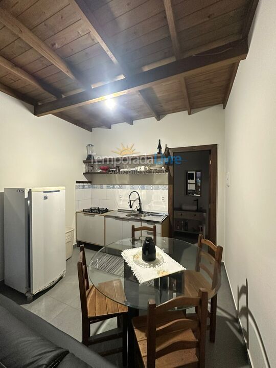 Casa para alquiler de vacaciones em Florianópolis (Praia do Moçambique Rio Vermelho)