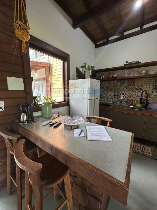 Casa para alquiler de vacaciones em Florianópolis (Praia do Moçambique Rio Vermelho)