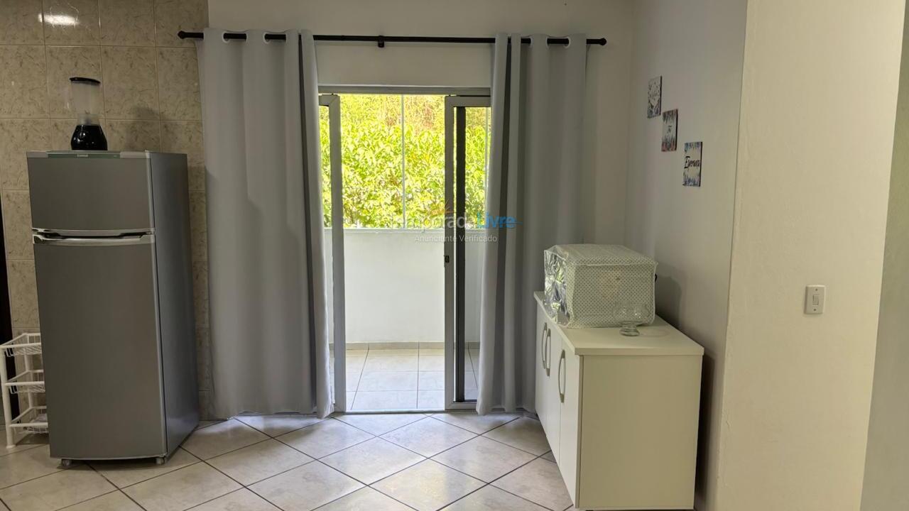 Apartamento para aluguel de temporada em São Francisco do Sul (Ubatuba)