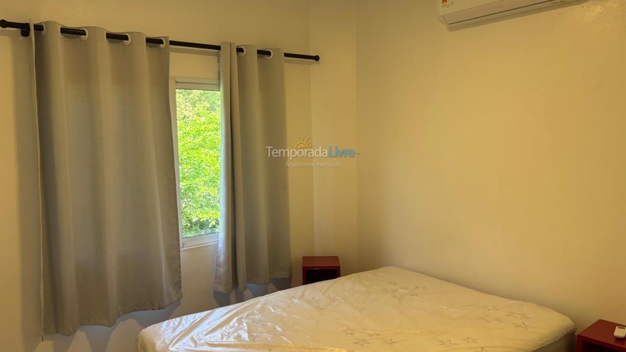 Apartamento para aluguel de temporada em São Francisco do Sul (Ubatuba)