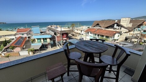 2-BEDROOM APARTMENT WITH SEA VIEW IN BOMBAS