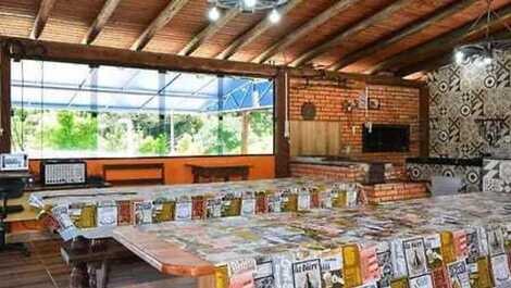 Complete property with pool and 9 suites in Alfredo Wagner.