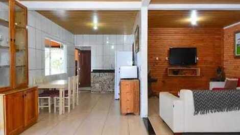 Complete property with pool and 9 suites in Alfredo Wagner.