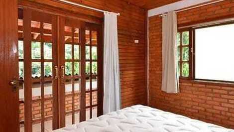 Complete property with pool and 9 suites in Alfredo Wagner.