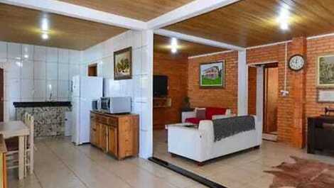 Complete property with pool and 9 suites in Alfredo Wagner.