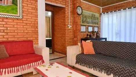 Complete property with pool and 9 suites in Alfredo Wagner.