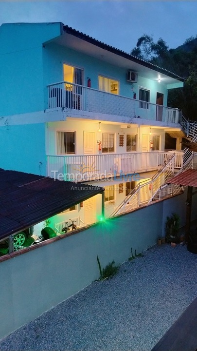 Apartamento para alquiler de vacaciones em Bombinhas (Praia de Bombas)