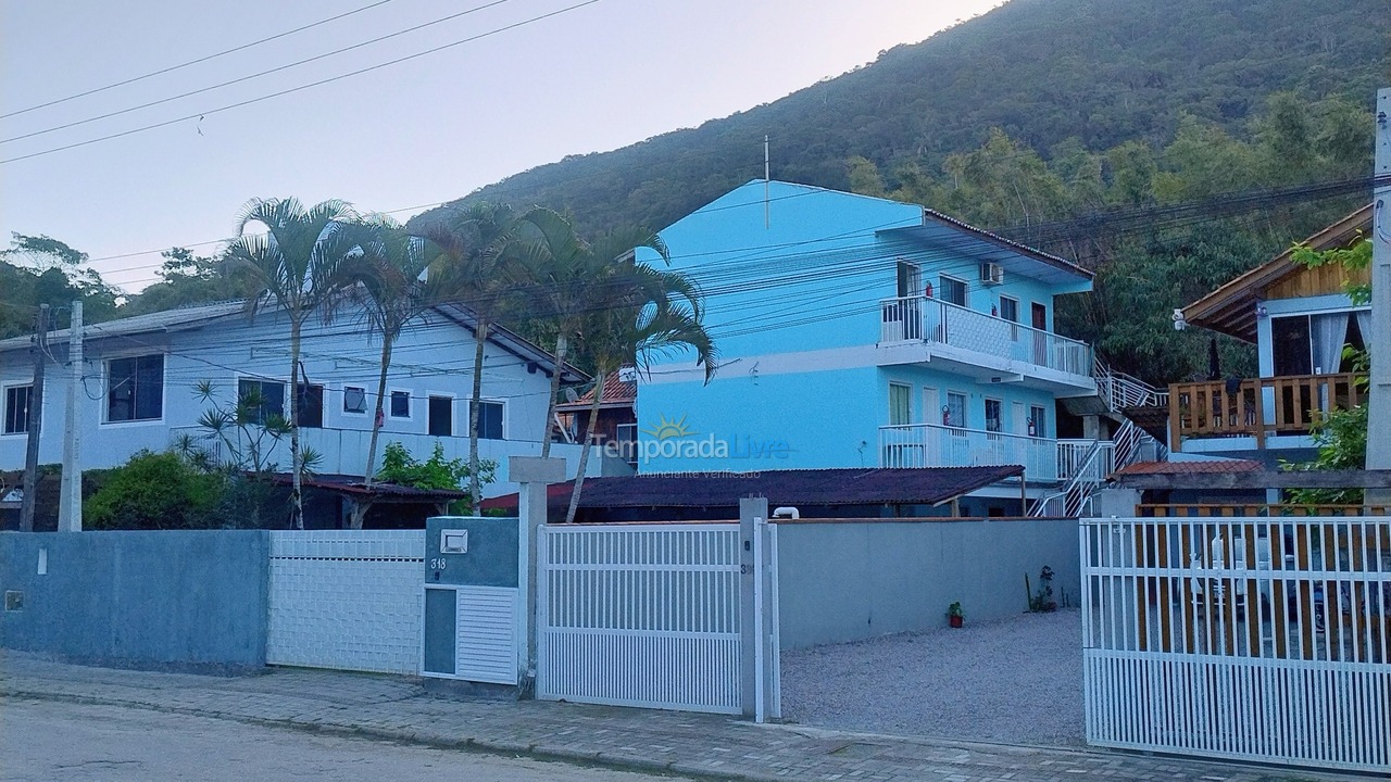 Apartamento para alquiler de vacaciones em Bombinhas (Praia de Bombas)