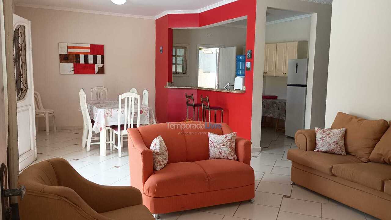 Casa para alquiler de vacaciones em Itanhaém (Santa Terezinha)