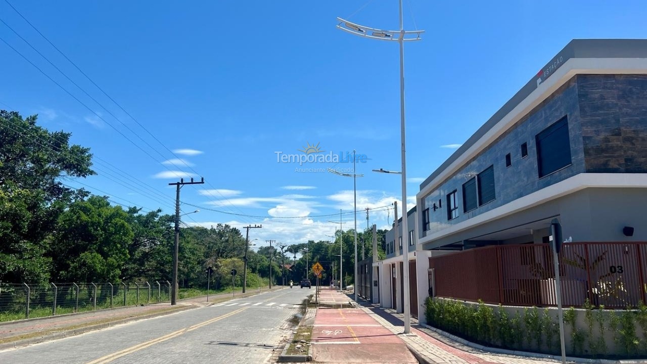 Casa para alquiler de vacaciones em Bombinhas (Mariscal)