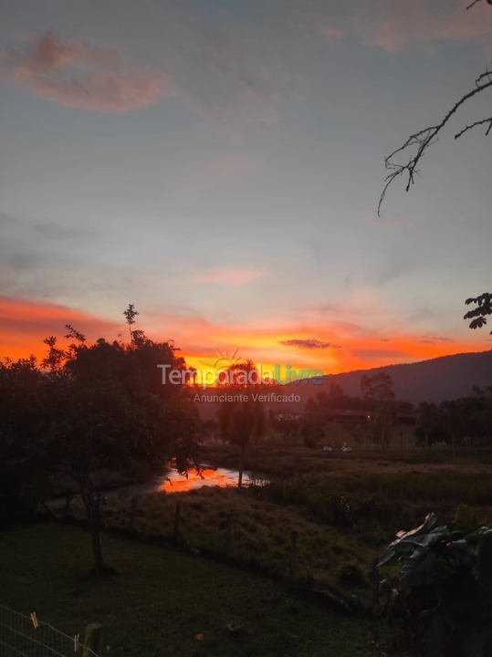 Casa para alquiler de vacaciones em Garopaba (Ressacada)